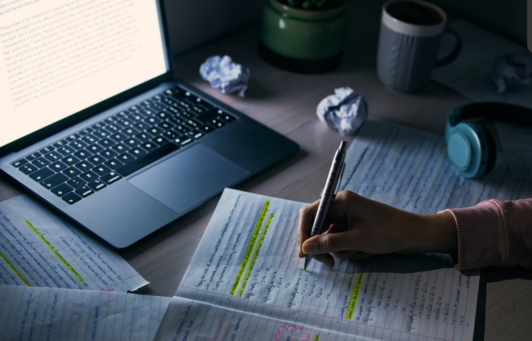 כתיבת עבודה אקדמית